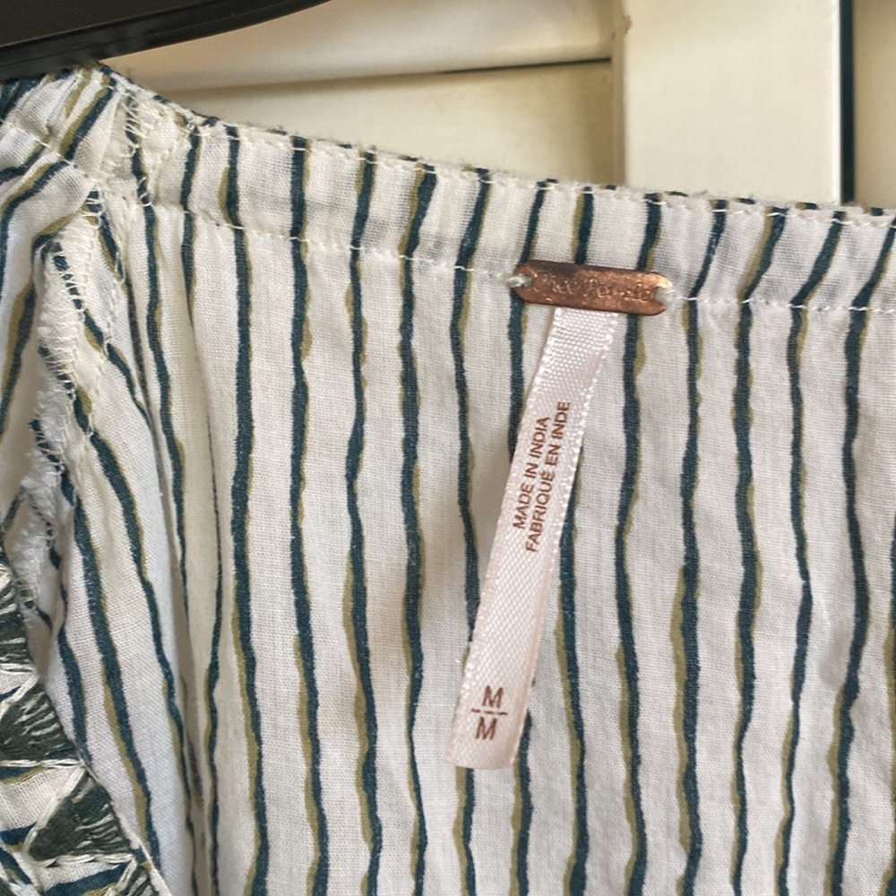 Free People Tunic. - Picture 2 of 6